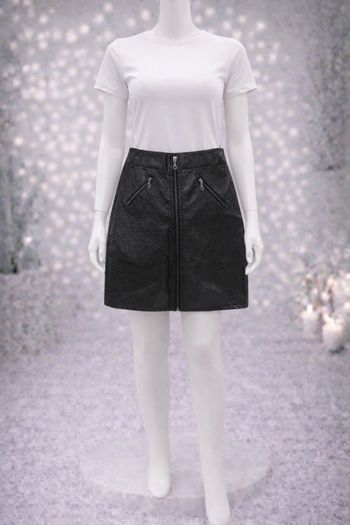  Jupe noire effet cuir – Fashion Private Company – Taille 36