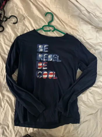 TEE shirt rebel