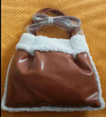 Sac cabas marron fourré - doux, tendance, parfait pour l'hiver, neuf