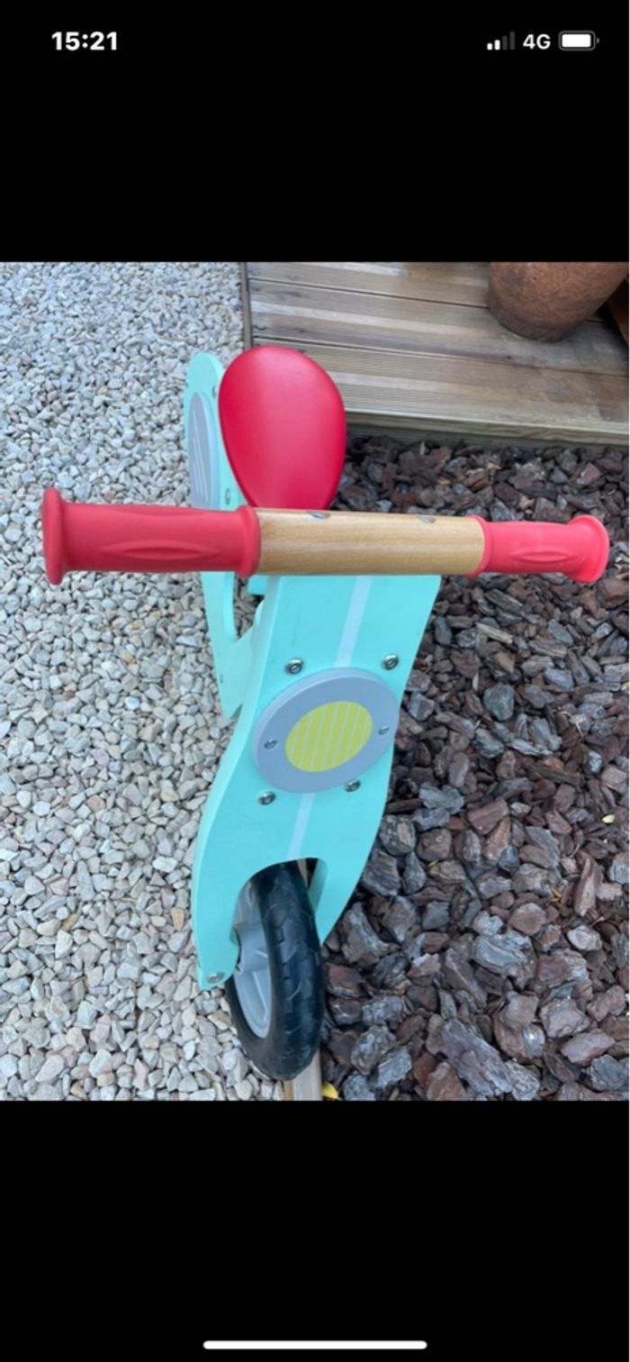 Vélo en bois - photo numéro 2