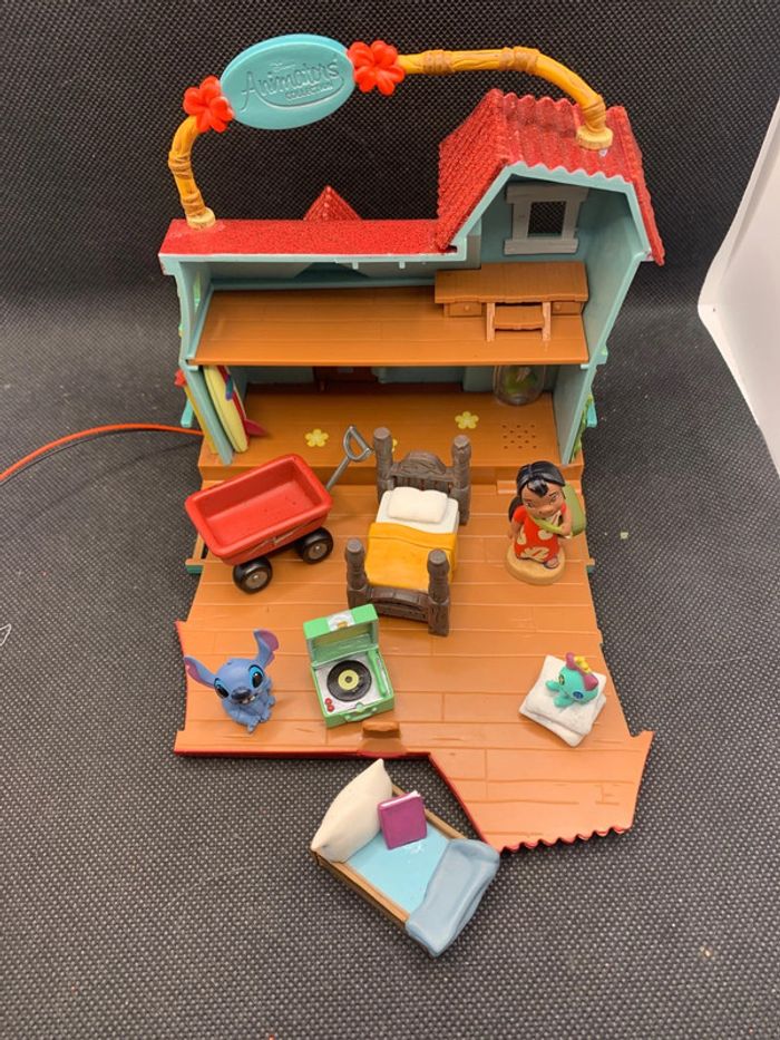 Maison animator stitch de disneystore - photo numéro 3