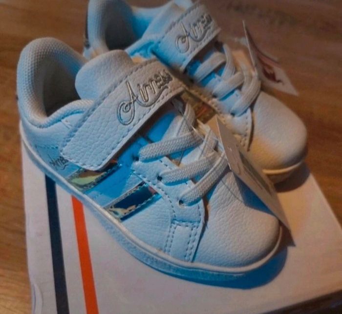 Basket taille 22