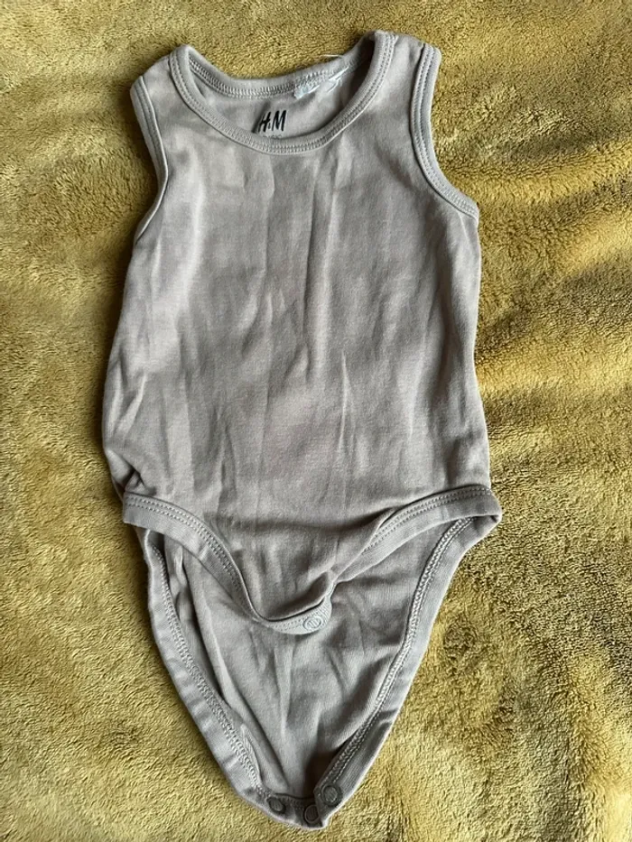 Lot de 5 bodies sans manches H&M 3 mois - photo numéro 6