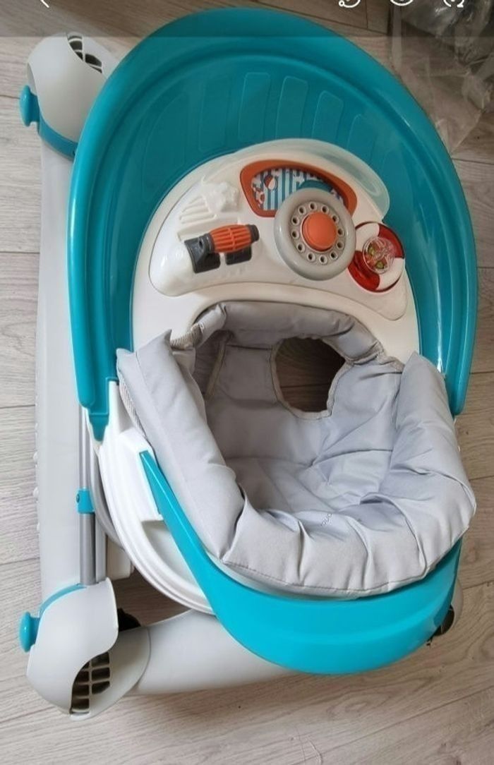 Trotteur Aubert hors bord bleu gris Achat occasion Trotteurs