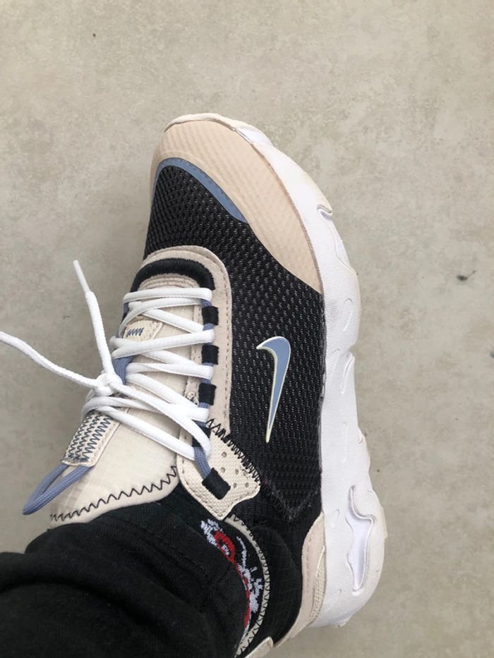 Basquets nike original react live - photo numéro 2