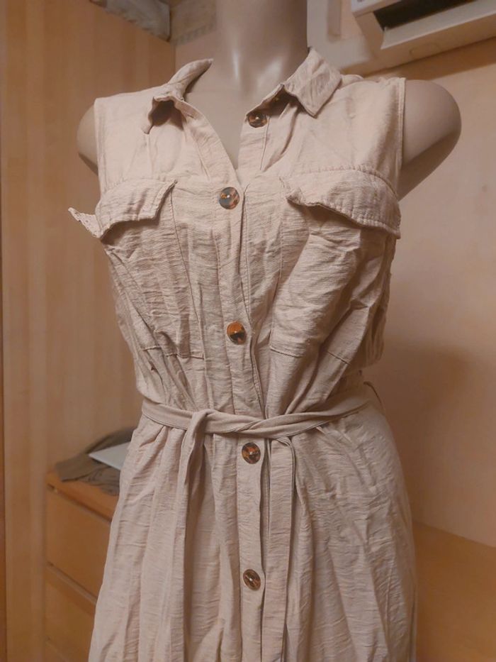 Robe beige - photo numéro 2