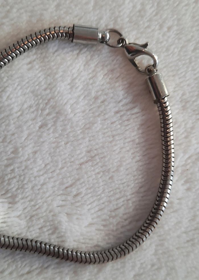 Bracelet avec 3 charms - photo numéro 3