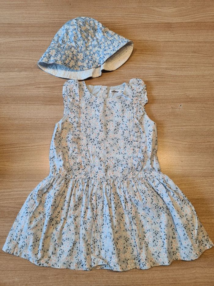 Robe 24 mois