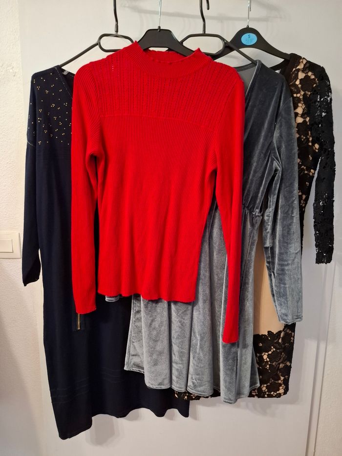 Lot 4 articles 3 robes et 1 pull taille 36 en très bon état - photo numéro 2