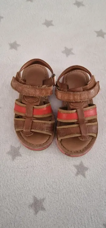 Nus pieds pointure 25