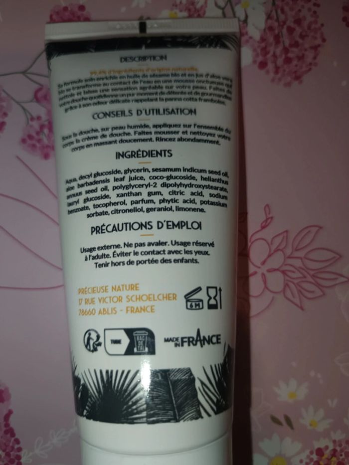 Crème douche panna cotta framboise précieuse - photo numéro 2