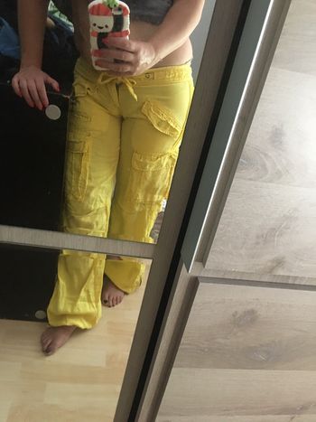 Pantalon cargo jaune