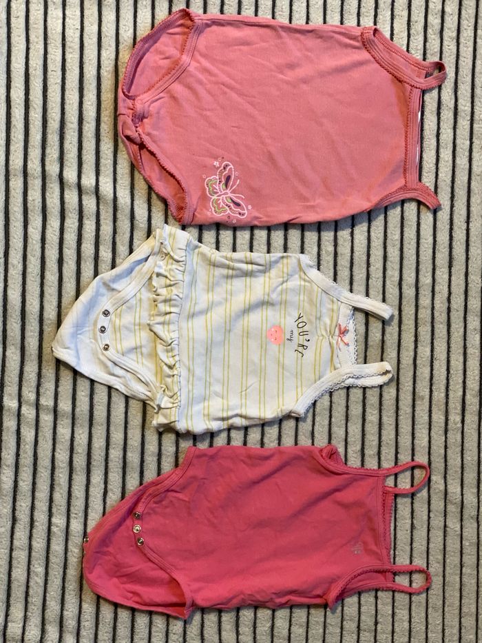 Lot bodies 9 mois été - photo numéro 4