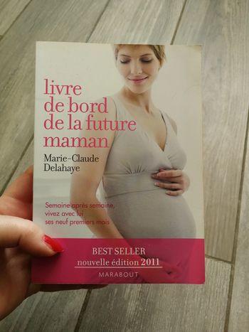 Livre de bord de la future maman Best seller nouvelle édition 2011
