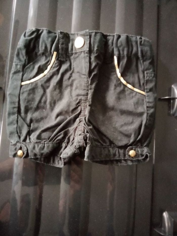 Short noir et doré