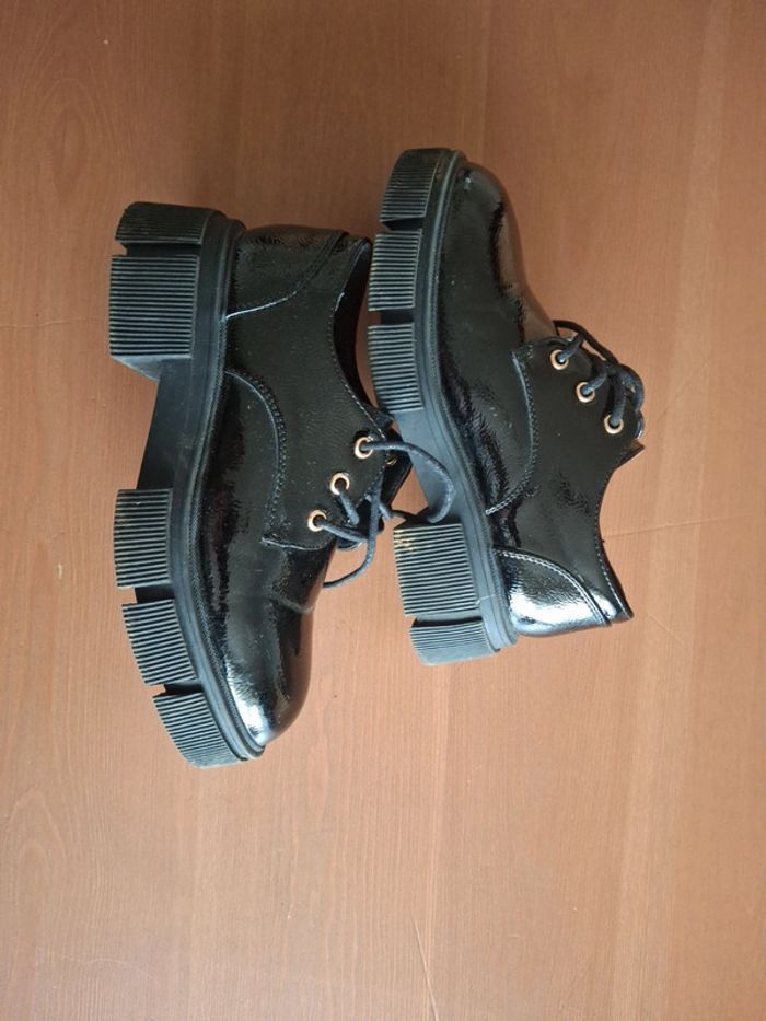 Chaussures vernies fille pointure 33 - photo numéro 7