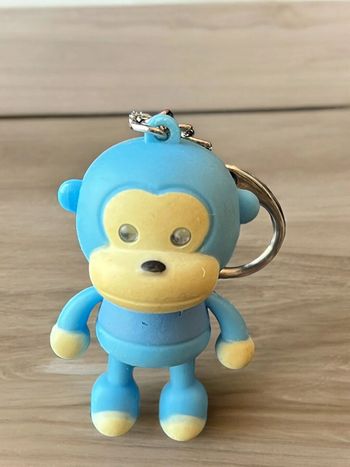 Porte-clé figurine Singe Lumineux et sonore 5,5 cm