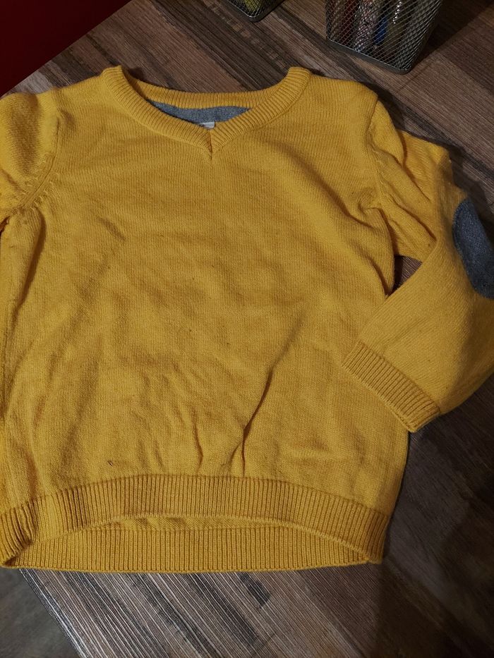Pull 6/9mois H&M