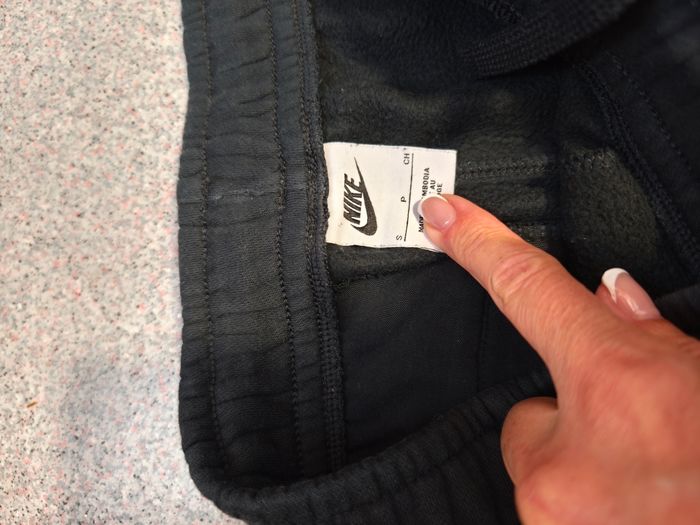 Pantalon jogging Nike Taille S - photo numéro 3