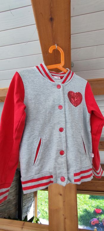 Veste DPAM taille 8 ans coeur