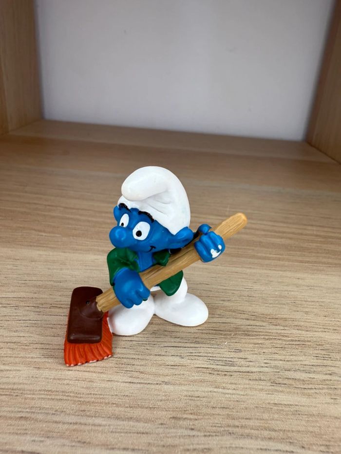 Schtroumpfs balayeur schleich