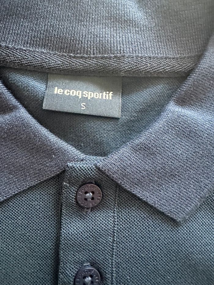 Polo Le Coq Sportif bleu marine – Neuf avec étiquette - photo numéro 4