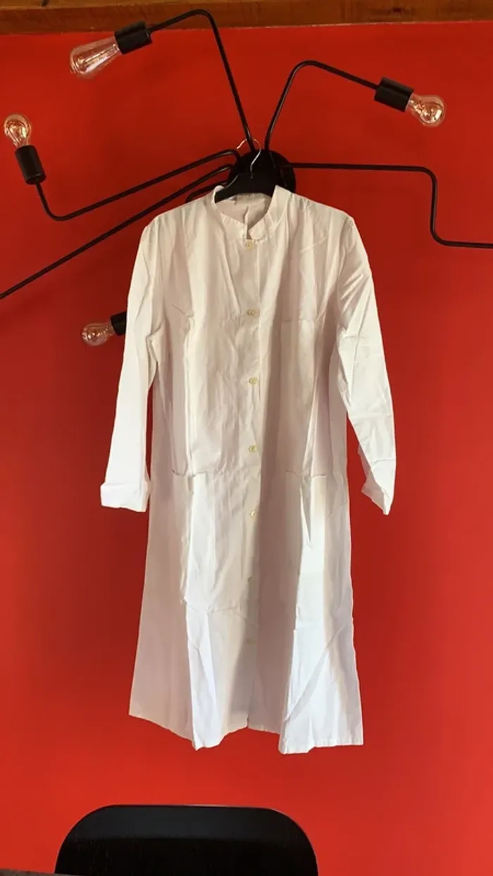 Blouse blanche spéciale femme