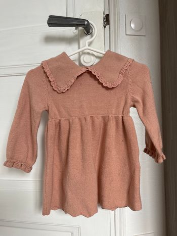 Robe rose à détail 