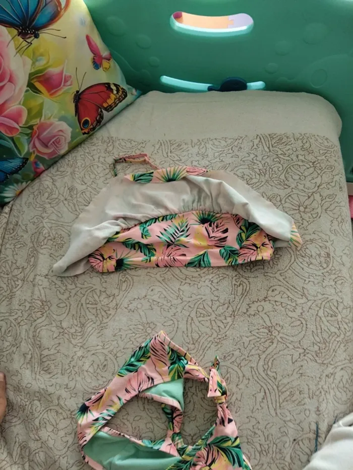 Maillot de bain 2 pièces 12/14 ans - photo numéro 4