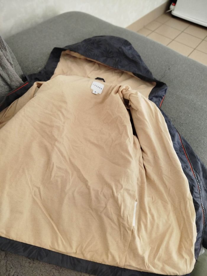 Blouson creeks Coupe vent fille taille  8 ans . Creeks. Très bon état - photo numéro 5