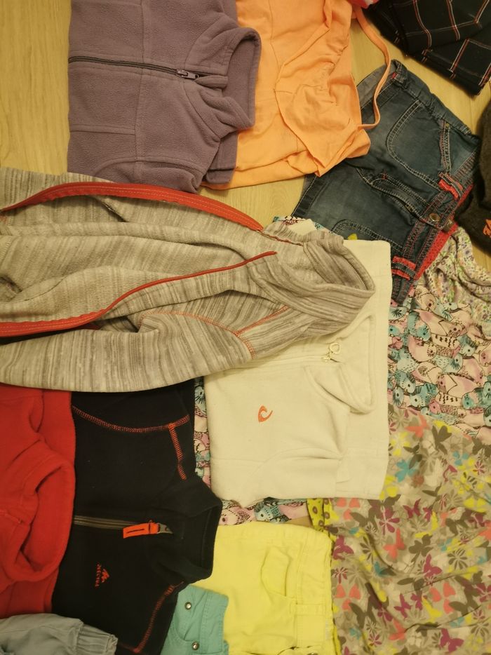 Lot vêtements 6 ans - photo numéro 4