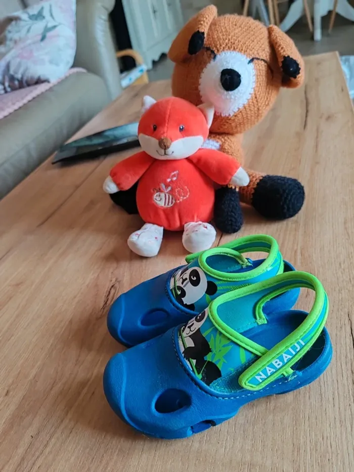 Chaussures d'eau neuves garçon décathlon 24-25 - photo numéro 5