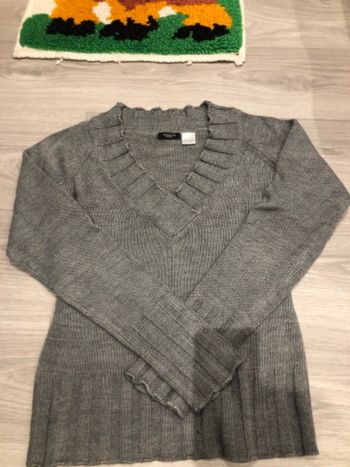Pull gris col V