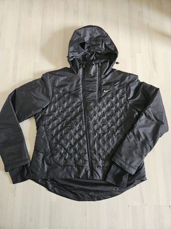 Veste doudoune à capuche pour femme taille M parfait état nike noir