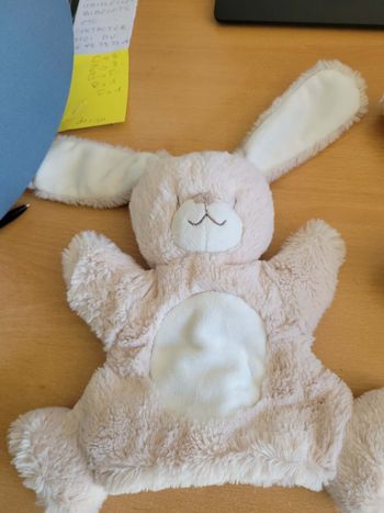 doudou lapin marionnette