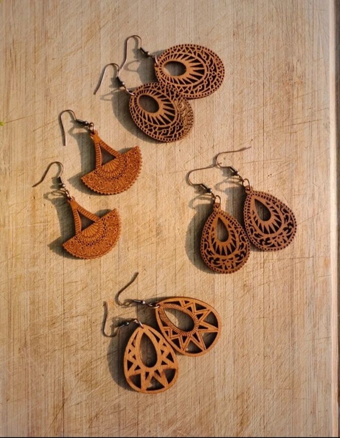A5 lot de 4 paires de boucles d'oreilles bois nature bohème - photo numéro 2