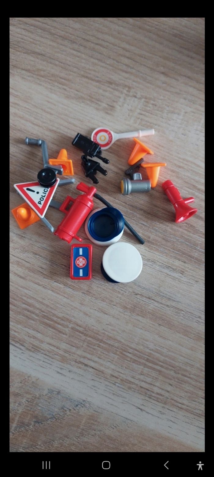 Voiture de police playmobil - photo numéro 4