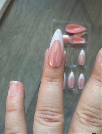 Press on nails x24 NEUFS couleurs french rose et blanc 