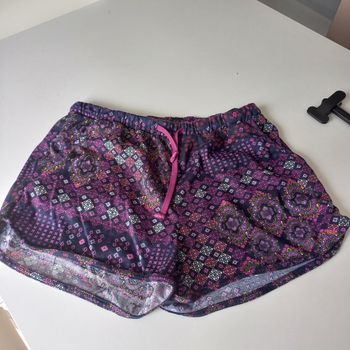 Short à motifs violet 