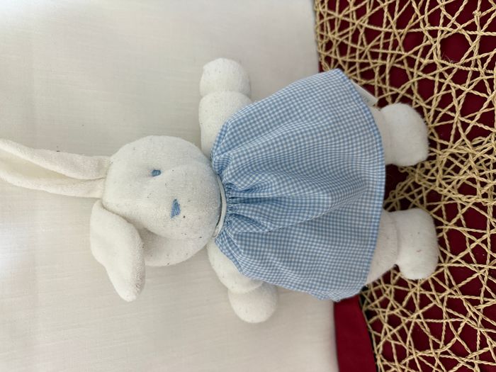 Doudou peluche Lapin blanc tablier bleu blanc vichy Klorane - photo numéro 3