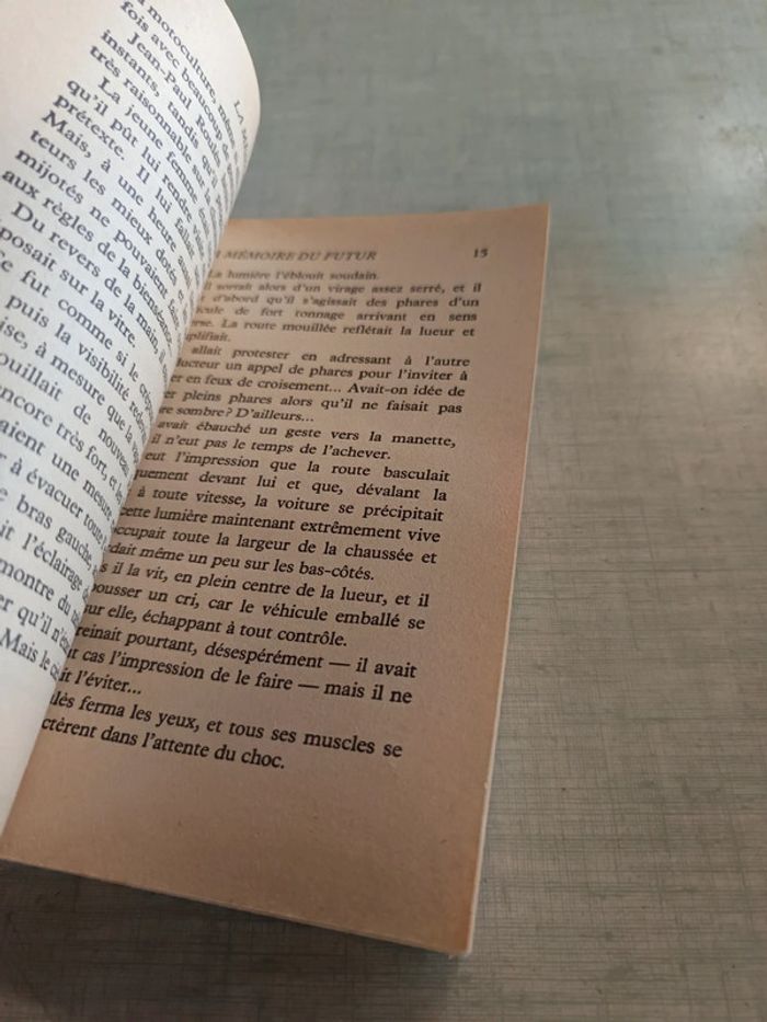 Livre la mémoire du futur - photo numéro 3