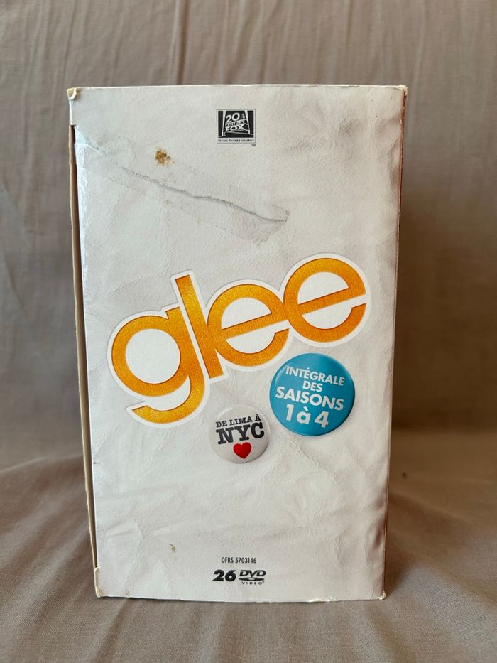 Coffret dvd glee intégral des saisons 1 à 4 - photo numéro 4