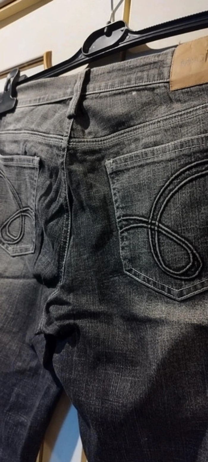 Pantalon en jeans patte d'éléphant - photo numéro 5