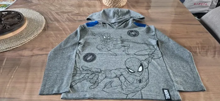 Tee-shirt marvel spiderman 6 ans