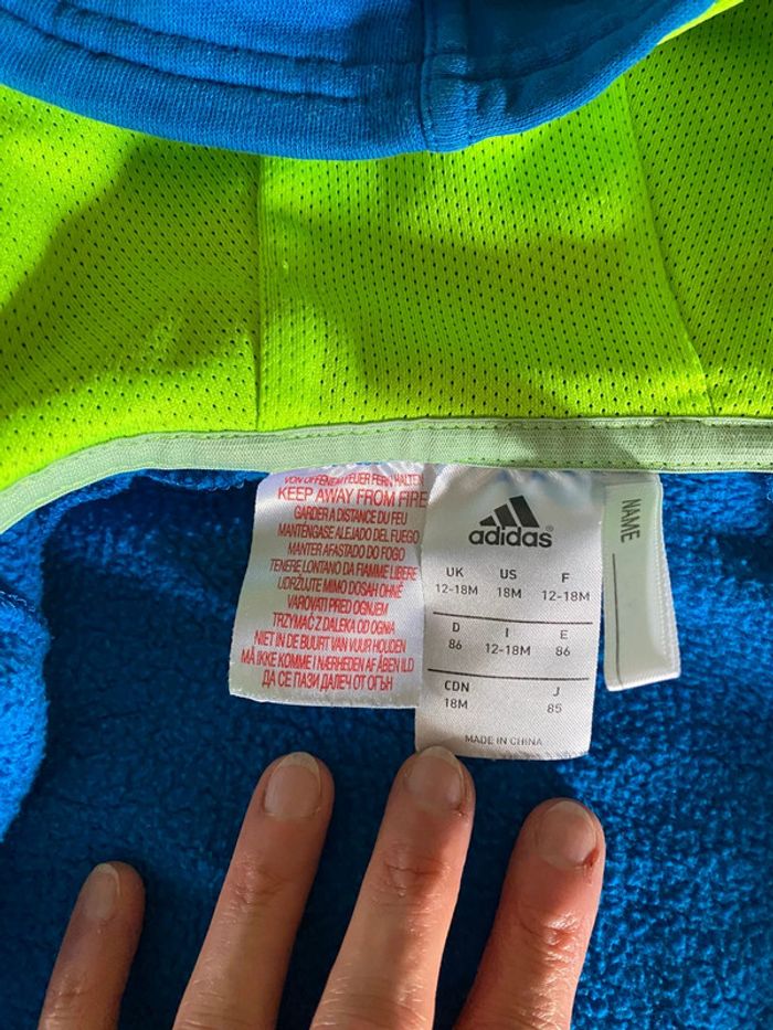 Gilet zippé veste Adidas bleue et verte fluo avec capuche taille 12 / 18 mois - photo numéro 6
