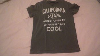 Tee  shirt gris avec  ecriture  T8A