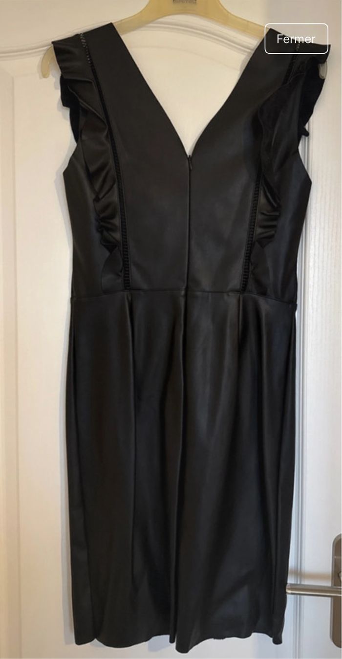 Robe simili cuir taille 36 - photo numéro 2