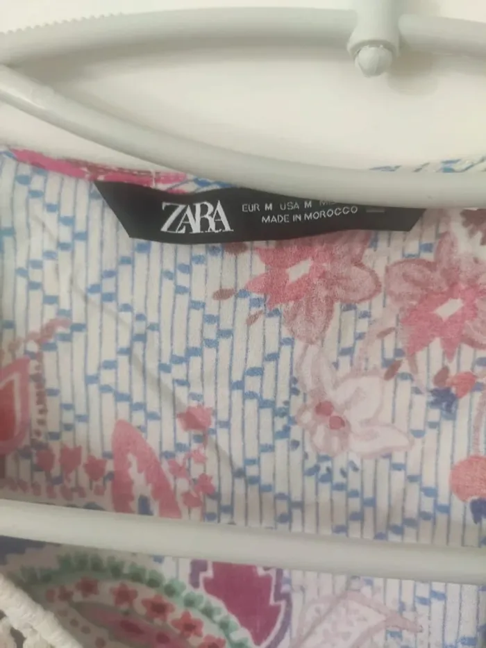 Zara top chemisier fleurie broderie M - photo numéro 5