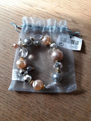 🟩Bracelet à perle Neuf