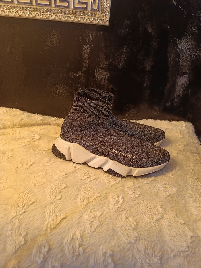 Balenciaga - photo numéro 2